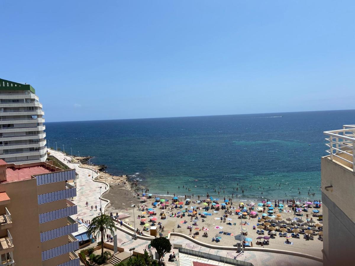 Relaxing Modern Beachfront Apartment - Amazing Sea View 卡尔佩 外观 照片