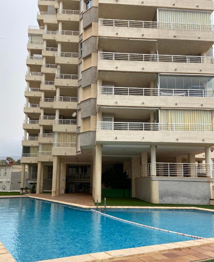 Relaxing Modern Beachfront Apartment - Amazing Sea View 卡尔佩 外观 照片